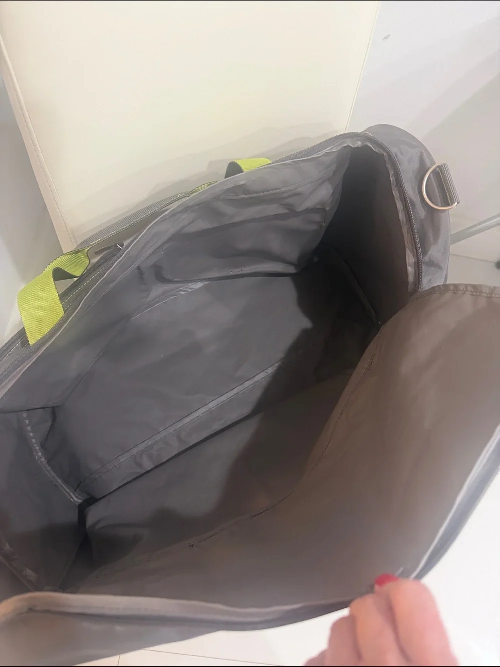 Kenneth Cole Reaction Gray & Neon Green Travel Duffel with Front Pockets